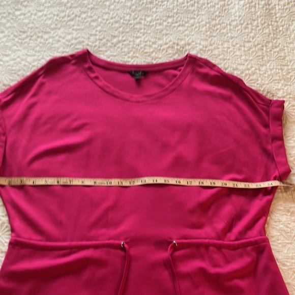 Fucshia Rachel Roy scoop neck short sleeve dress w/tie@waist - Picture 10 of 13